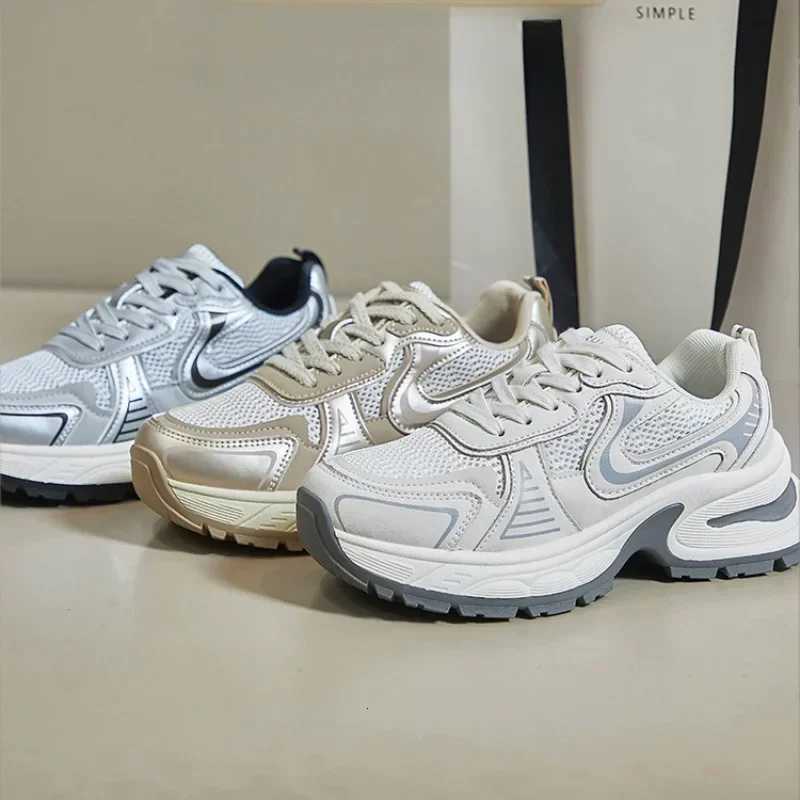 Women Sneakers Casual Sports Running Shoes Breathable Platform Sneakers Woman Outdoor Jogging Shoes Thick Bottom Vulcanize Shoes Z250930