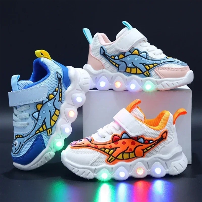 LED childrens cute cartoon boys casual sports shoes girls mesh breathable luminous shoes baby lighting shoes 241216