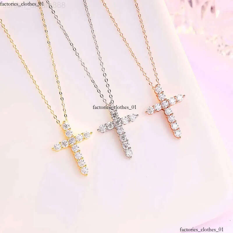 2023 New Pass Dias Tester VVS Initial Mossanite Pendant Dia Cross Fine Jewelry Necklaces Moissanite Sterling Sier