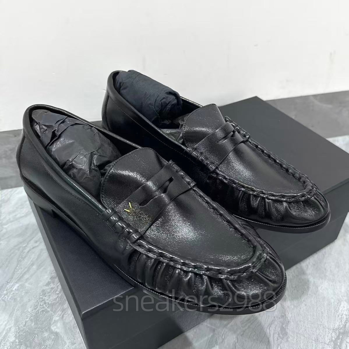 High quality Classic brown Suede Women loafers slip on shoes Flat heel dress shoes Luxury designer loafers for women laidy holiday Driving shoes Leisure Burgundy