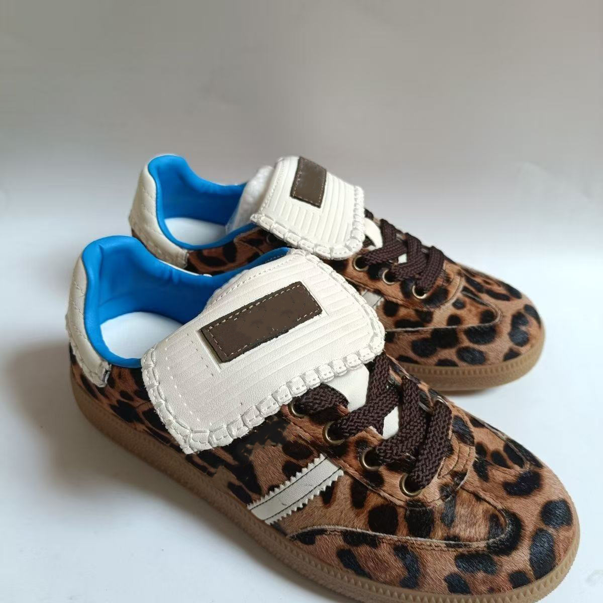 designer shoes mens womens sneakers Navy Sier Pink Red Green Brown Blue White Core Black Gum Pony Leopard Shoe OG Sports Trainers Sneakers