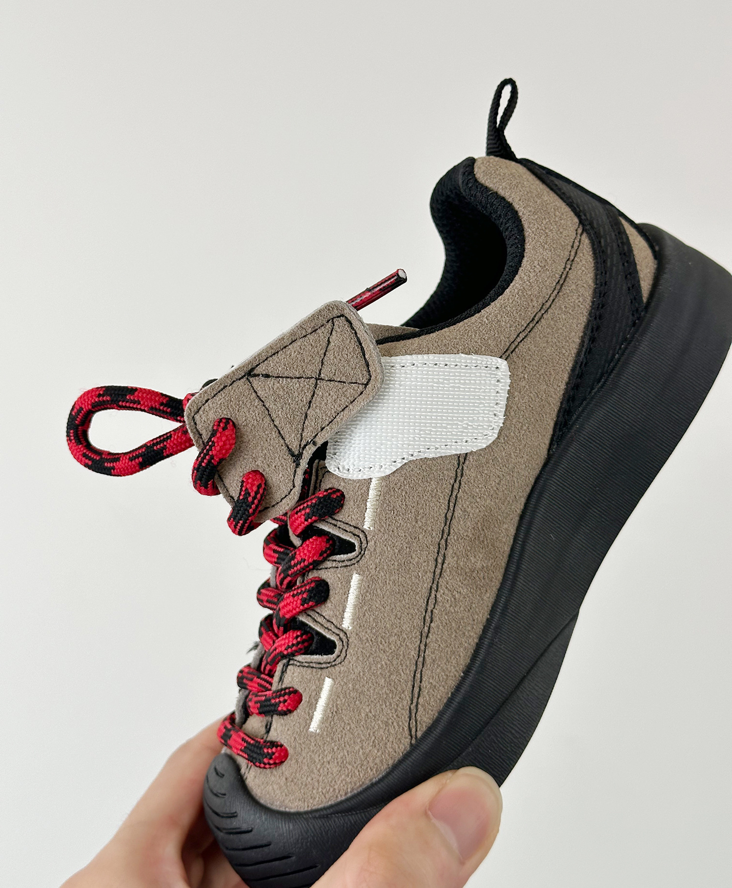 Autumn New Designer Shoes Children's Designer Casual Shoes Sports Shoes Luxury Shoes New Hiking Shoes Soft Soled Fashionable Outdoor Hiking Shoes