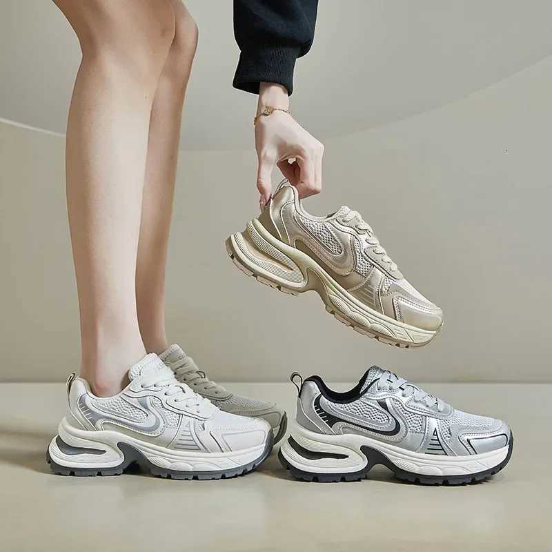 Women Sneakers Casual Sports Running Shoes Breathable Platform Sneakers Woman Outdoor Jogging Shoes Thick Bottom Vulcanize Shoes Z250930