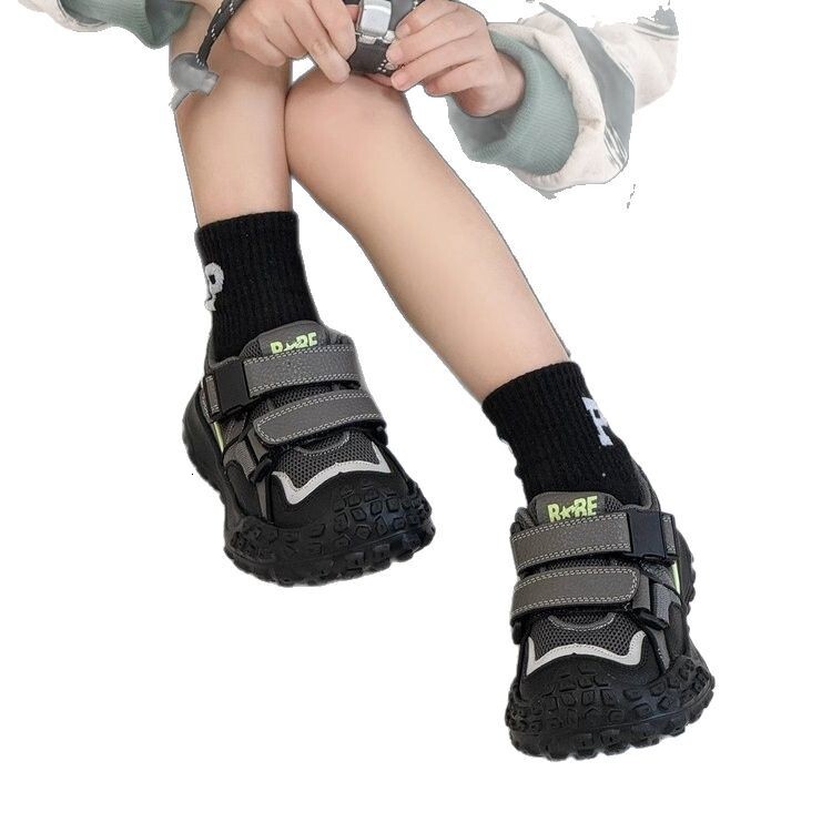 Autumn new designer shoes Designer Girls Shoes Autumn Luxury shoes New Children s Sports Shoes Breathable Soft Sole Durian Sole Boys Running Shoes Tre