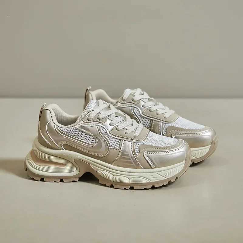 Women Sneakers Casual Sports Running Shoes Breathable Platform Sneakers Woman Outdoor Jogging Shoes Thick Bottom Vulcanize Shoes Z250930