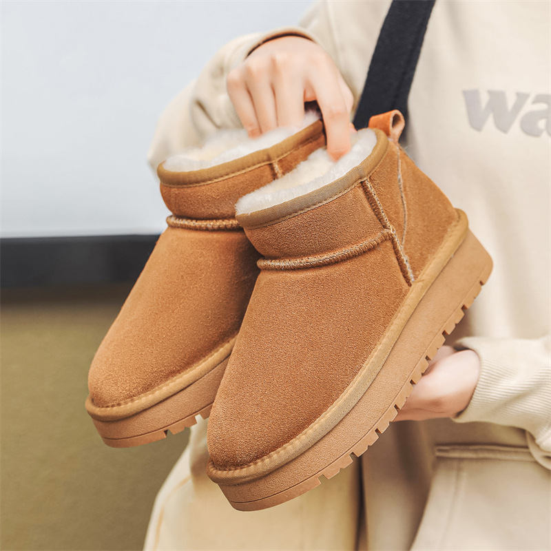 EBV designer shoes hot free shipping High quality sheepskin fur on leather Winter new thick soled snow boots plush and thick anti slip cotton shoes fo