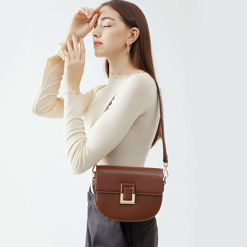 Luxury bag Saddle Women Crossbody New Spring Summer Light Genuine Leather s Shoulder Bag