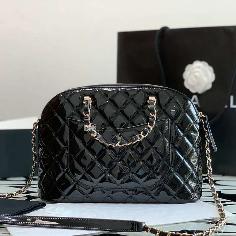 designer Genuine leather Shell Handbag 20CM Lady Chain bag Delicate knockoff