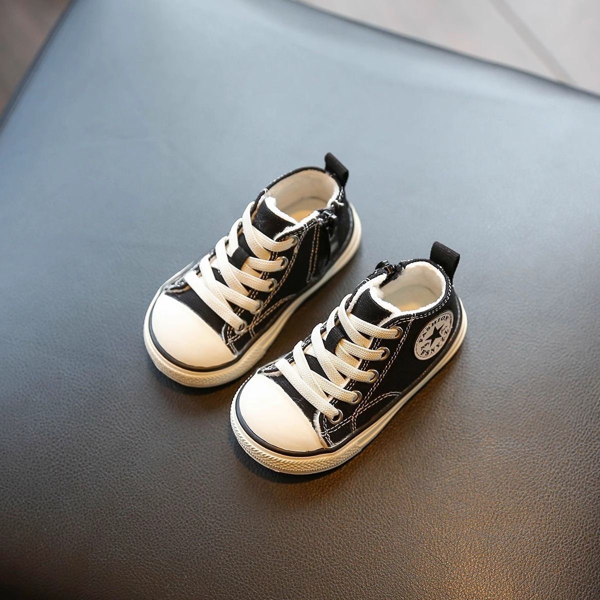 Anti slip children's and students' canvas shoes spring autumn casual men's women's sports running soft soled walking fabric Design