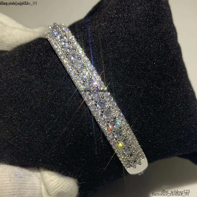 Stunning Hot Sale New 2019 Jewelry Sterling Sier Pave White Clear AAAAA Cubic Zirconia Women Bangle Wedding Wrist Bracelet Gift