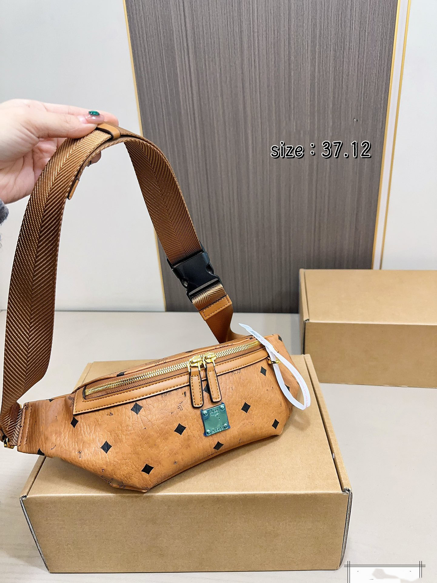 High quality designer waist bag, unisex chest wallet Trendy bag