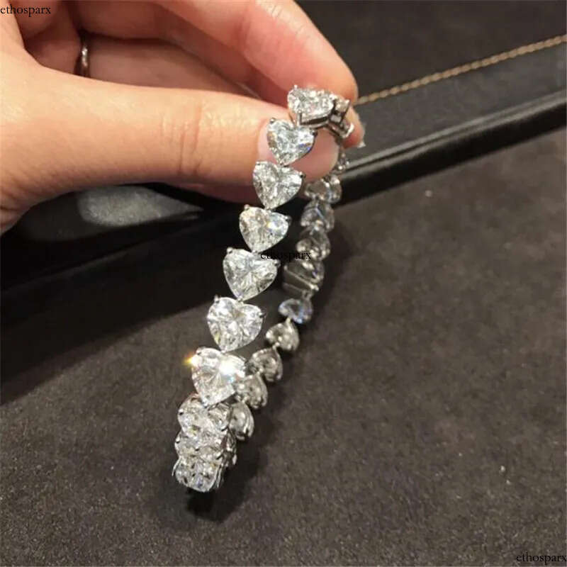 Choucong Brand Ins Top Sell Sweet Cut Wedding Bracelets White Gold Fill High Quality Full Heart Shape 5A Zircon Moissanite Dia Party Women Bangle For 