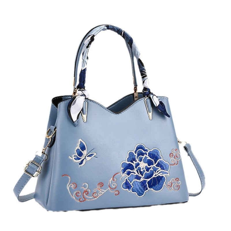 fashion New Women s Embroidery Bag Crossbody Bag High end Elegant Bridal Wedding Bag Designer Bag Luxury Bag Shoulder Bag