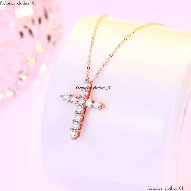 2023 New Pass Dias Tester VVS Initial Mossanite Pendant Dia Cross Fine Jewelry Necklaces Moissanite Sterling Sier