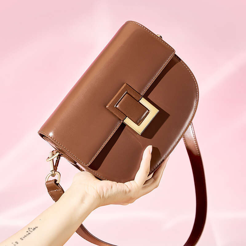 Luxury bag Saddle Women Crossbody New Spring Summer Light Genuine Leather s Shoulder Bag