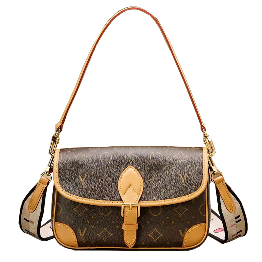 designer bag shoulder leather old flower diane handbag baguette canvas wide strap embroi louievuitton louis vittone vuttons vuittonpurse viutton vuitonn lvs XVK3