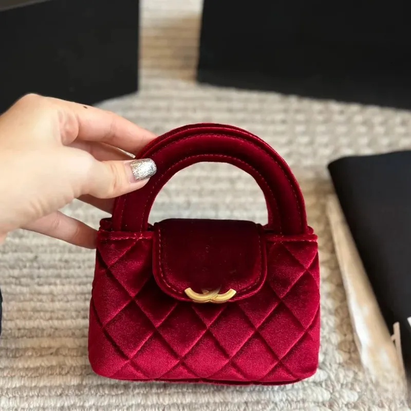 Burgundy Mini Velvet Totes Handbag Designer Women Shoulder Bag Vintage Diamond with Golden Cc Buckle Removable Chain Crossbody Bag Fashion Evening Bag Purse Xcm