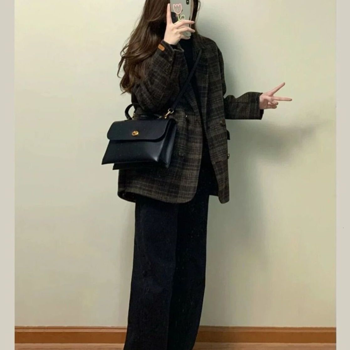 2025 Autumn/Winter New Korean Designer Jacket Coarse Wool Short Coat Thickened Slimming Multi fashion functional Wool Retro Checkered Sports Fashion L