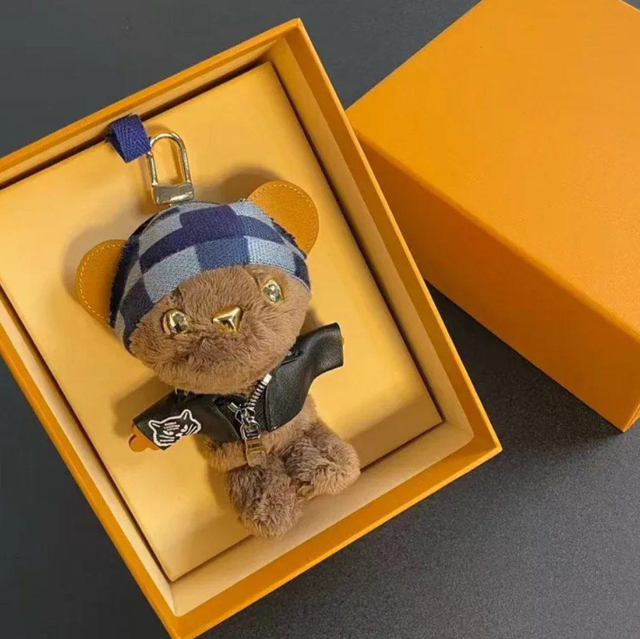 Keychains Lanyards Bear Bag Charm Fur Key Holder Sunflower Luxury Personalized Animal Bear Pendant Handbag Charm for Accessories Key Chain designer gift