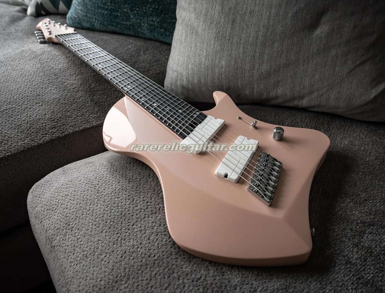 Custom 8 Strings Animals Leaders Tosin Abasi Pink Electric Guitar Fanned Frets Rosewood Fingerboard Stainless Steel Frets