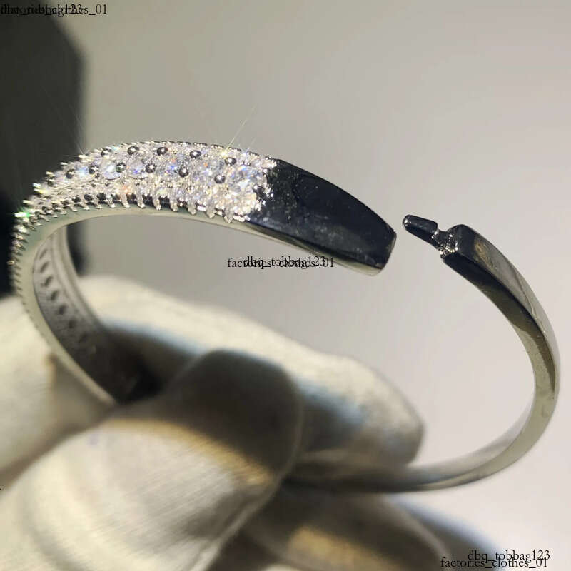 Stunning Hot Sale New 2019 Jewelry Sterling Sier Pave White Clear AAAAA Cubic Zirconia Women Bangle Wedding Wrist Bracelet Gift