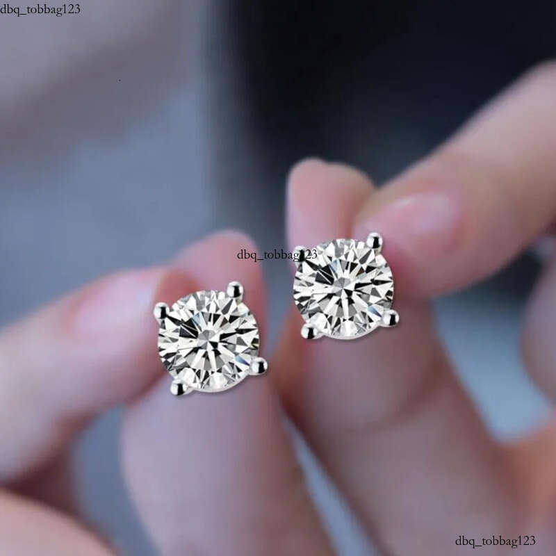 Solitaire Moissanite Dia Classical 4 Claw Stud Simple Jewelry Real 100% Sterling Sier Round Cut Zircon Party Women Wedding Earrings Gift