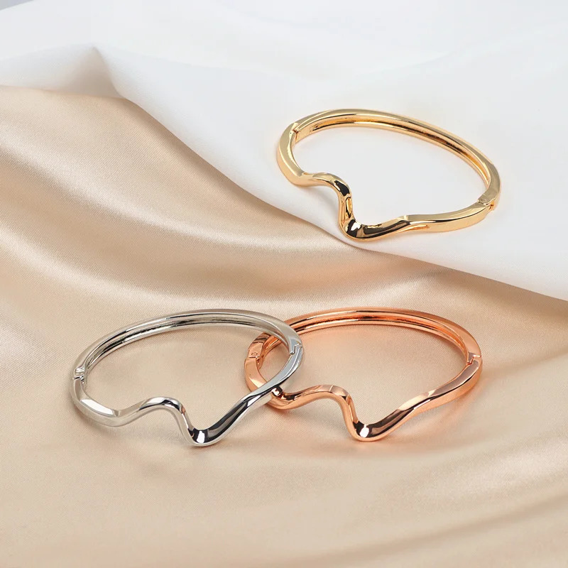High Quality Trendy Classic Cuff Bangles For Women Rose Gold Color Charming Geometric Irregular Ripple Opening Bangle Bracelet 250930