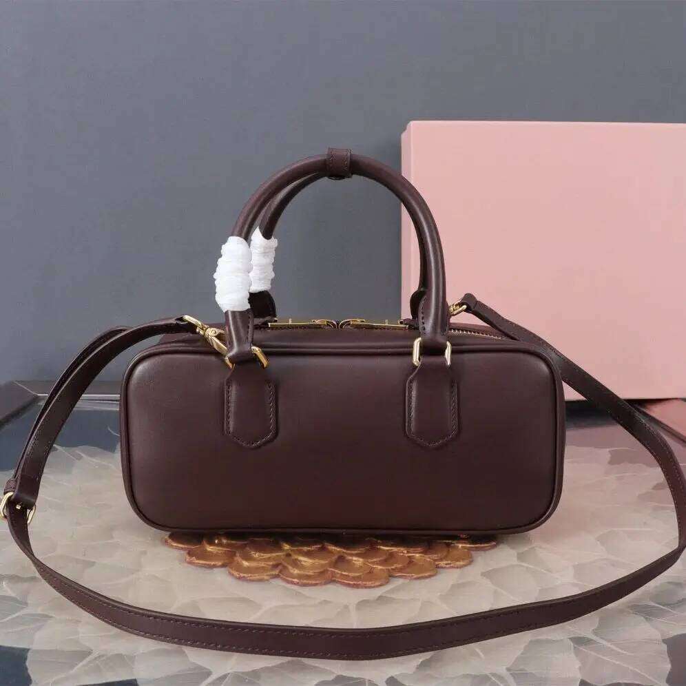 Hot Selling Portable Bowling Bag For Women, Spring/Summer New Shoulder Fashionable Crossbody Bag, Versatile Handbag Designer Bags