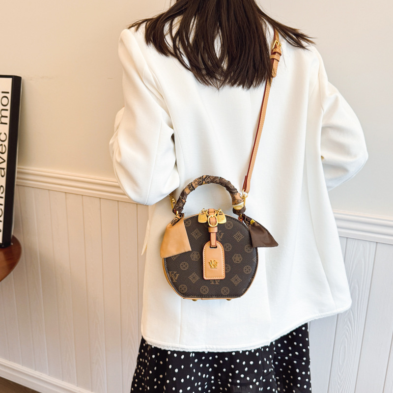 Luxury Brand Designer Bag High-End Bag For Women 2025 New Luxury Printed Retro Small Round Bag Versatile Elegant Fashion Single Shoulder Crossbody Bag