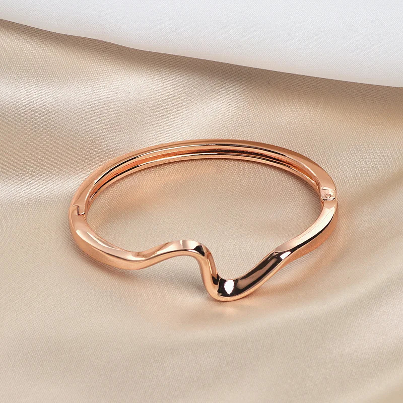 High Quality Trendy Classic Cuff Bangles For Women Rose Gold Color Charming Geometric Irregular Ripple Opening Bangle Bracelet 250930