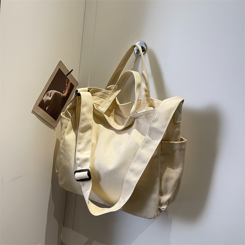 New casual simple shoulder bag popular, niche fashion elegant, versatile for daily work and commuting, luxurious and durable, multi-functional handbag