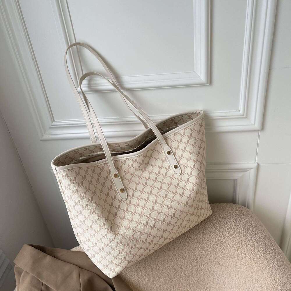 designer bag Luxury bag High-Quality Textured Tote for Women New Commuting Fashion Versatile Large Capacity Shoulder Crossbody Bag