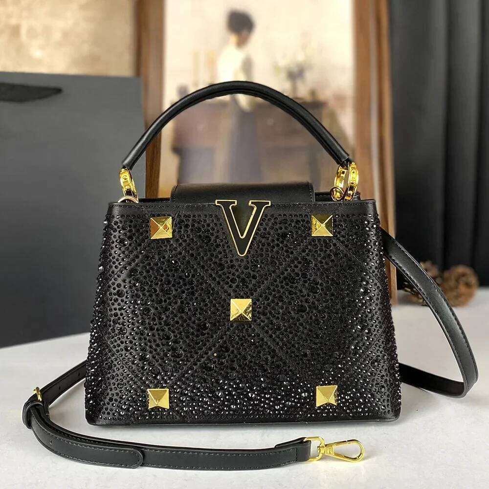 Shining Style Handbag 2025 New European and American Women's Bag Rivet Water Dia Decoration Light Single