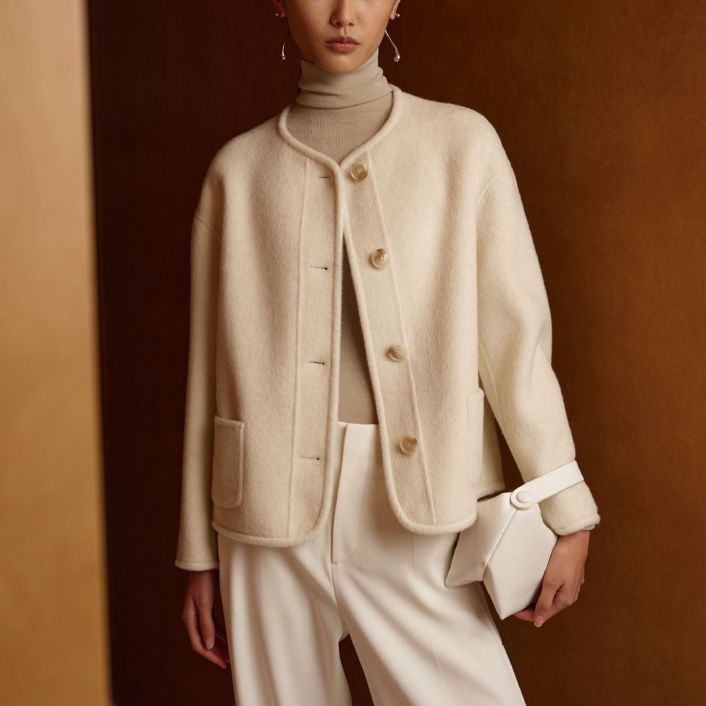 2025 Women's Winter Thick Yak Wool Light Fragrance Rough Wool Short Coat Fashion Lightweight Warm Designer Double sided Cashmere Short Coat