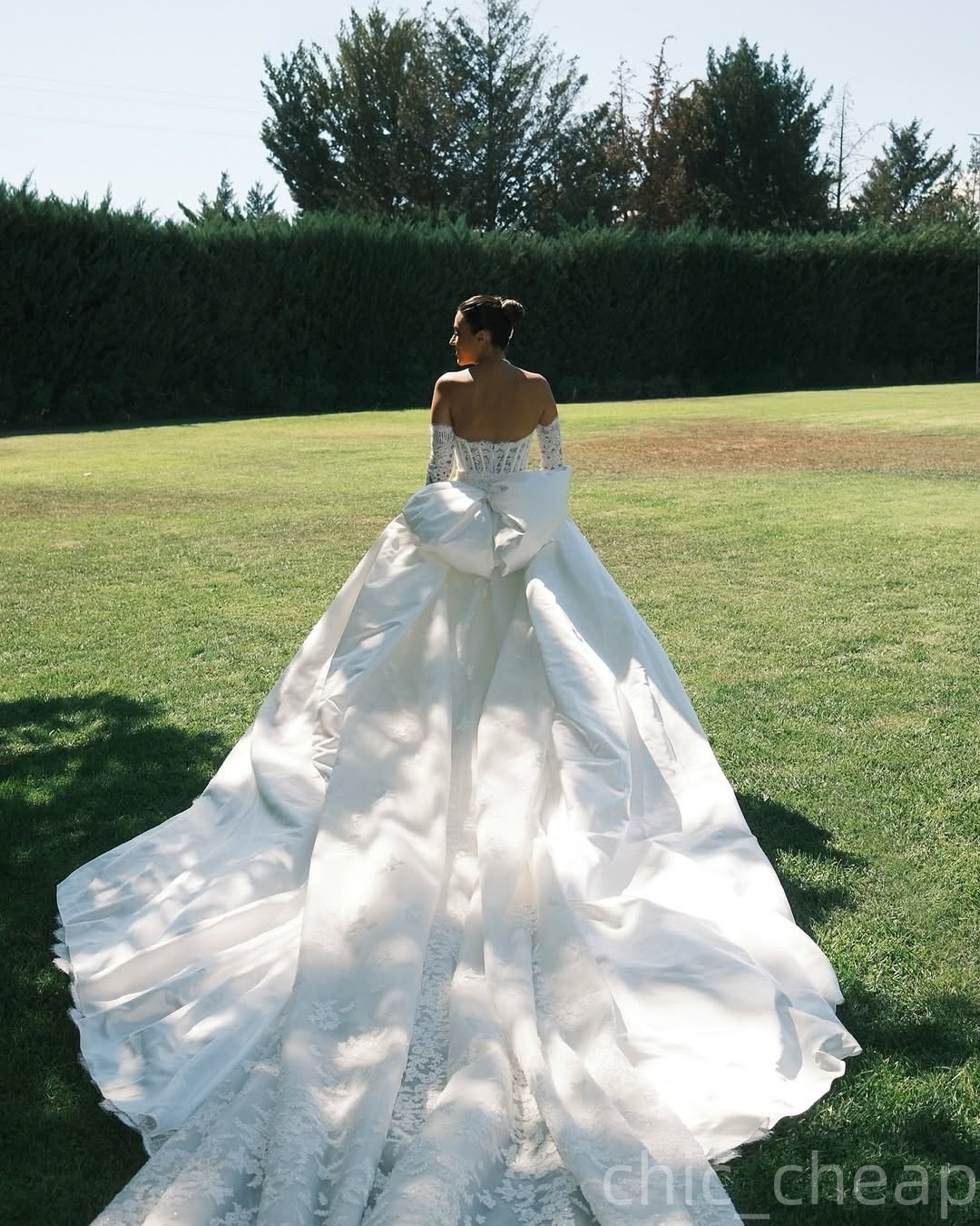 2025 Aso Ebi Plus Size Ivory Mermaid Wedding Dress Sweetheart Long Sleeves Detachable Train Vintage Bridal Gowns Dresses robe de mariee ZHJ046