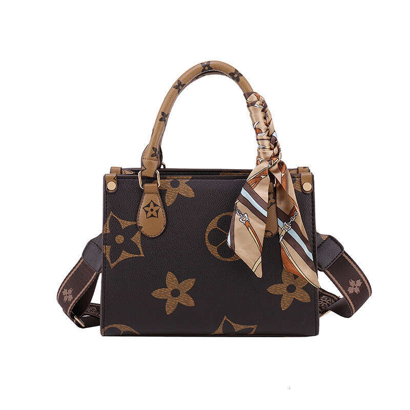 Fashion Classic Designer Bag for Women Ladies New Vintage Tote Bags with Scarf Large Capacity Shoulder Wide Strap Trendy Bag