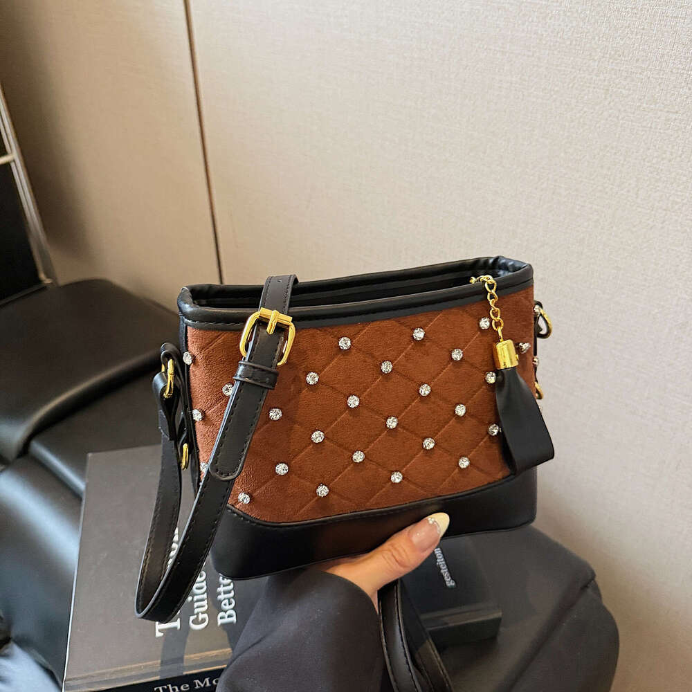 designer bag Luxury bag Fashion Quilted New Casual Versatile Niche Crossbody with Rhinestones Bucket Bag for Women