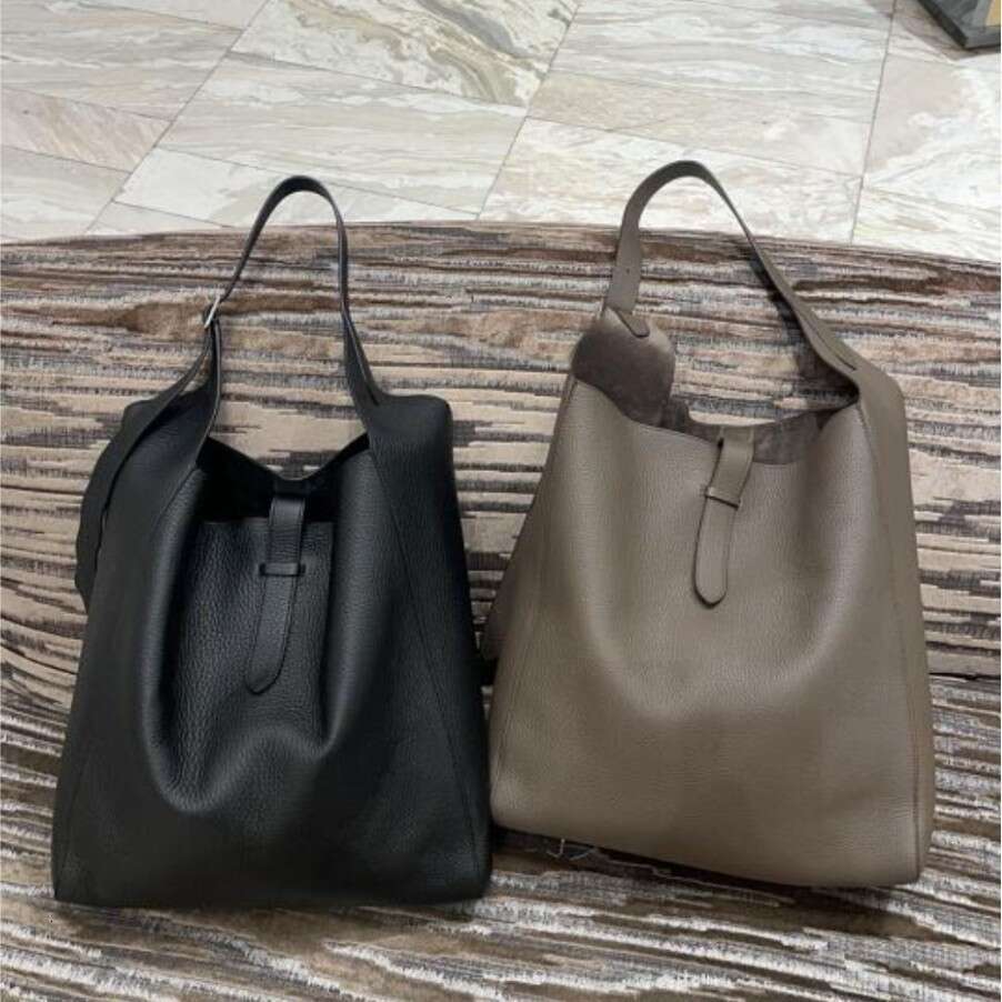 Row Genuine Leather Casual Hobo Shoulder Underarm Old Money Relaxed Bucket Bag Large Minimalist Style