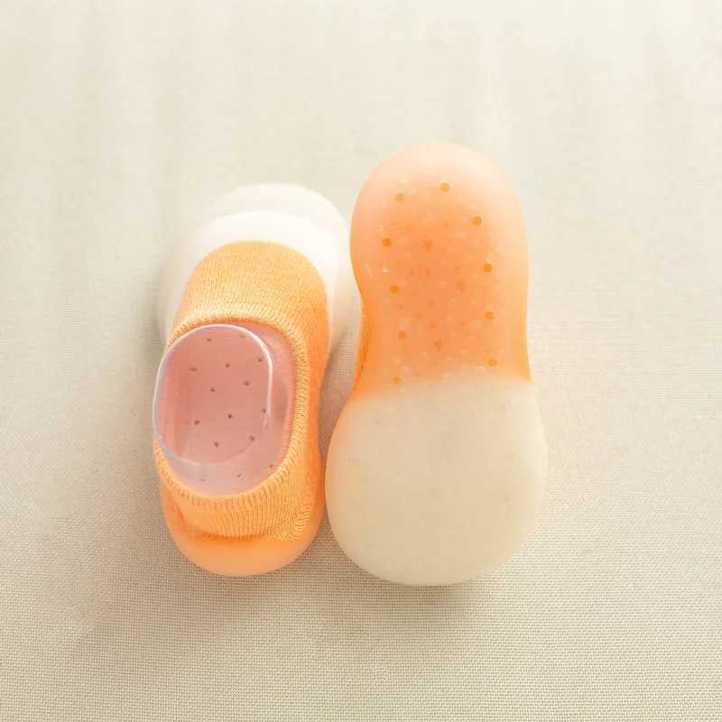 2023 Baby Socks Shoes Infant Color Matching Cute Kids Boys Shoes Soft Soled Child Floor Socks Shoes Toddler Girls First WalkersJ250930