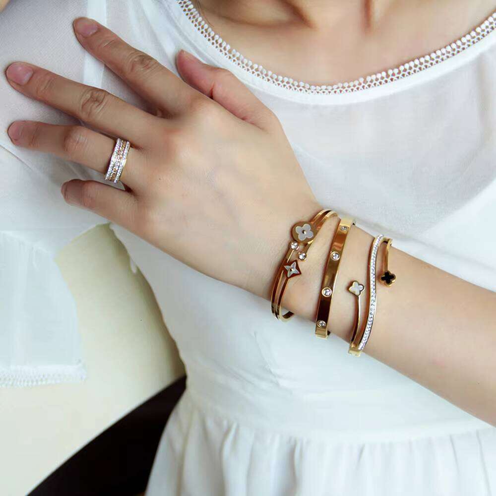 High Quality Women Jewelry Gift Accessories Multi Style Shell Cross Shape Gold Plated sterling silver Bracelet