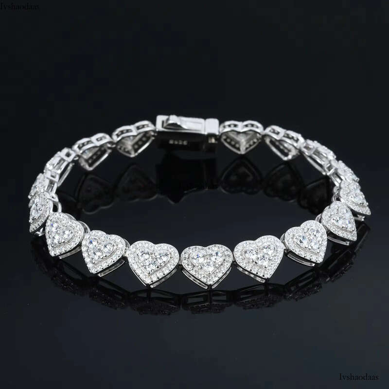 Fashion Femme Gift 8mm Sterling Sier VVS Moissanite Dia Iced Out Three Stone Heart Tennis Bracelet for Valentine Men