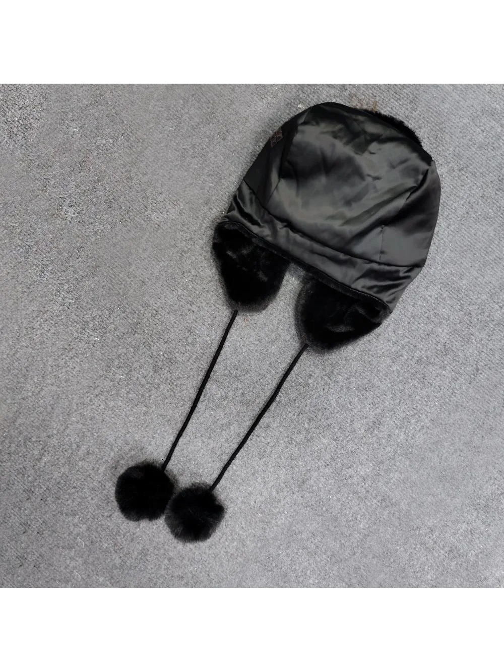 European and American Street Fashion Cross Diamond Hat Versatile Warm Lei Feng Hat 250930
