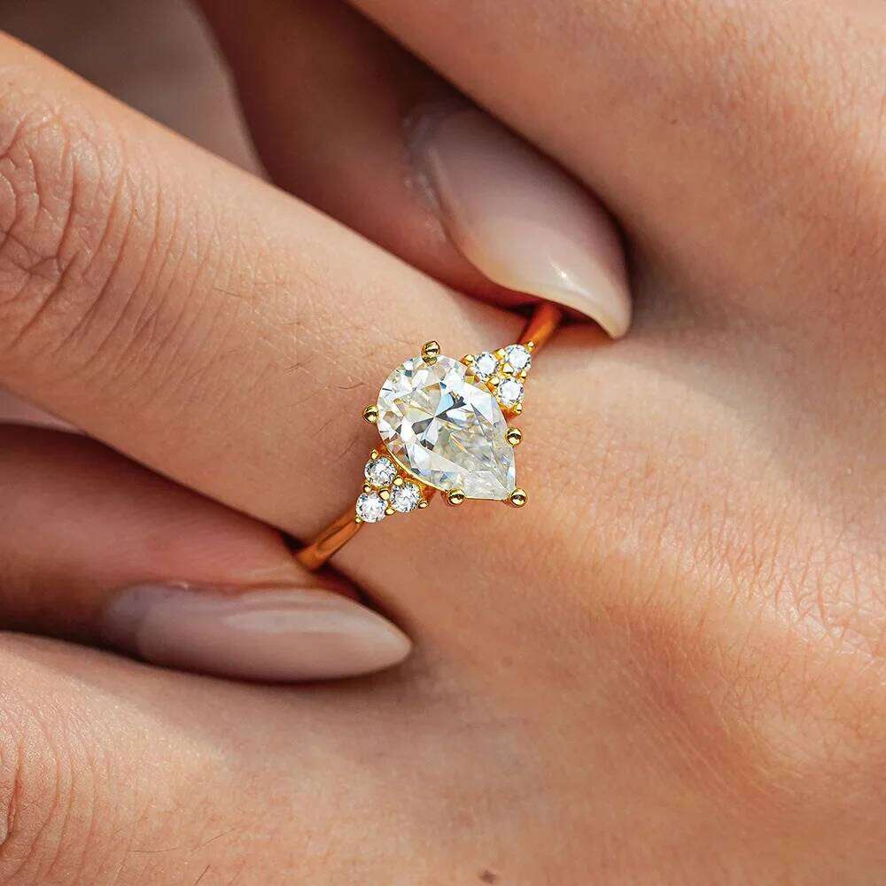 100% Real Gold Women's Drop Dia with Pear-Shaped Moissanite Ring
