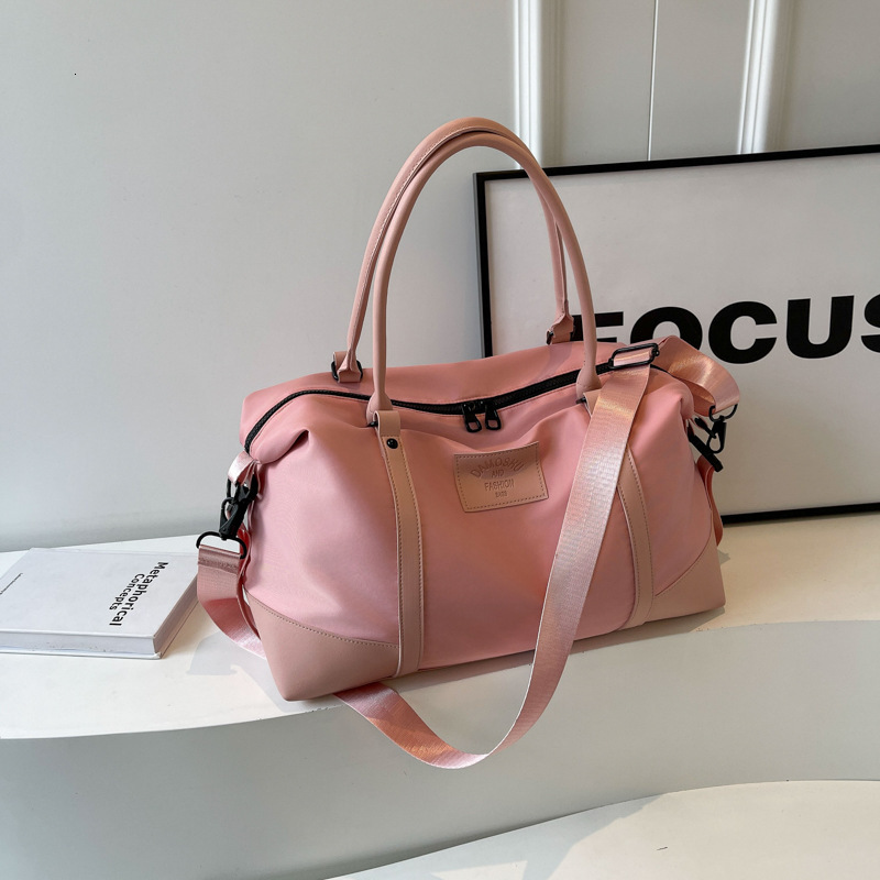 Designer 2025 new leisure travel bag, large capacity hand-held crossbody bag