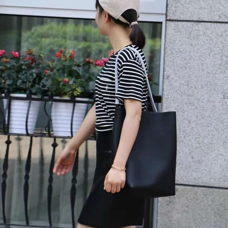 designer bag Luxury bag Genuine Leather Large Capacity Bucket New Trend Popular Top Layer Cowhide Niche Single Shoulder Commuter Bag for Women