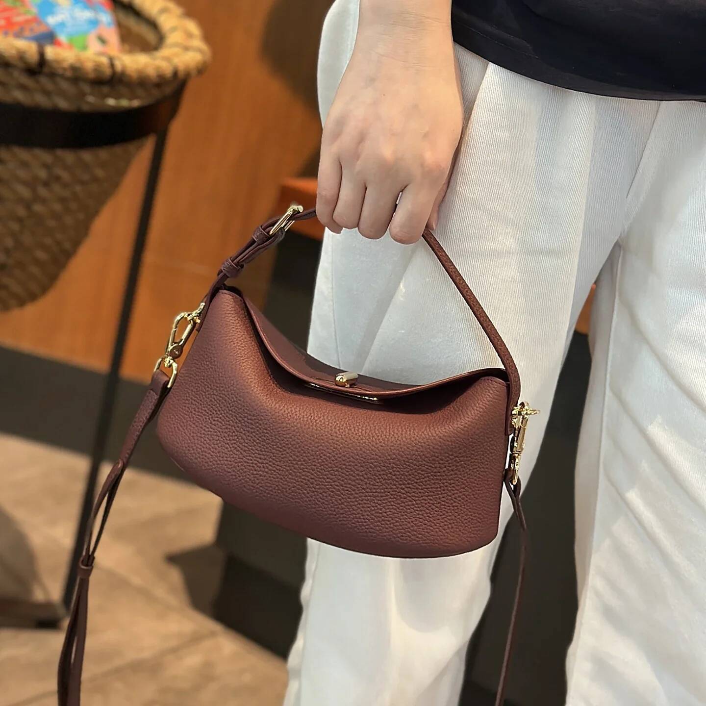 Women's genuine leather handbag Mini bag Shoulder Bags Ladies Soft Cowhide Retro Fashion Handbags Crossbody Bag high-quality
