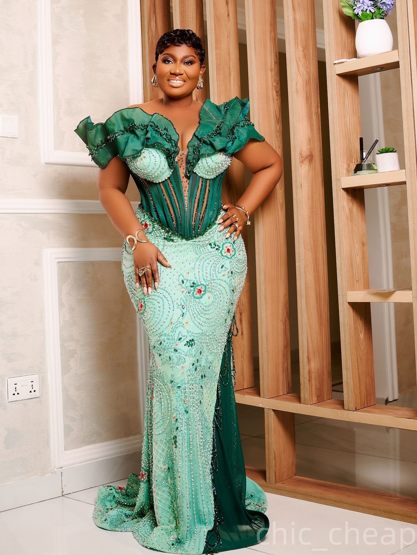 Mermaid Mint Prom Dresses 2025 Beaded Crystals Beadings Evening Formal Party Second Birthday Engagement Gowns Plus Size Dress For Special Occasions