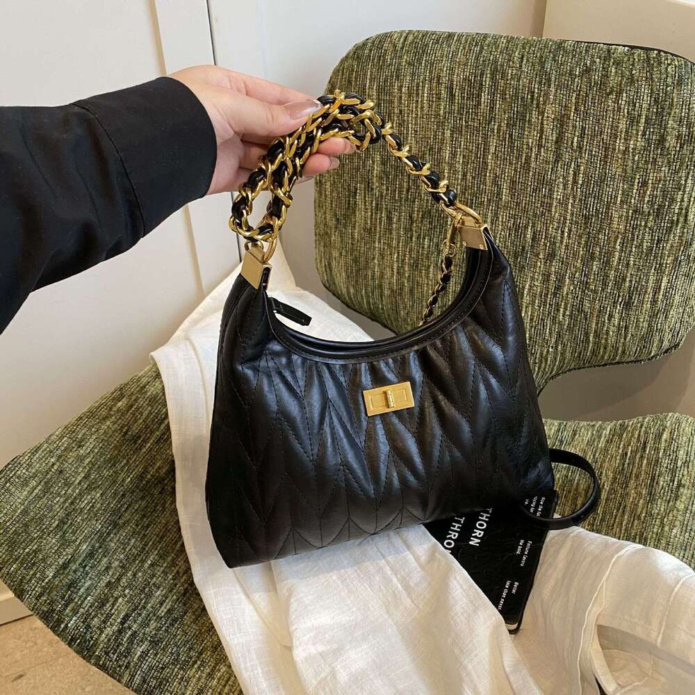designer bag Luxury bag New Fashion High-Quality Textured Diamond Chain Single Shoulder Crossbody Versatile Underarm Tote Bag