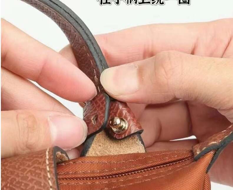 Hot Selling 70Th Anniversary Classic Handheld Nylon Mini Dumpling Cross Women's Shoulder Strap Non Perforated Phone Bag Designer Bags