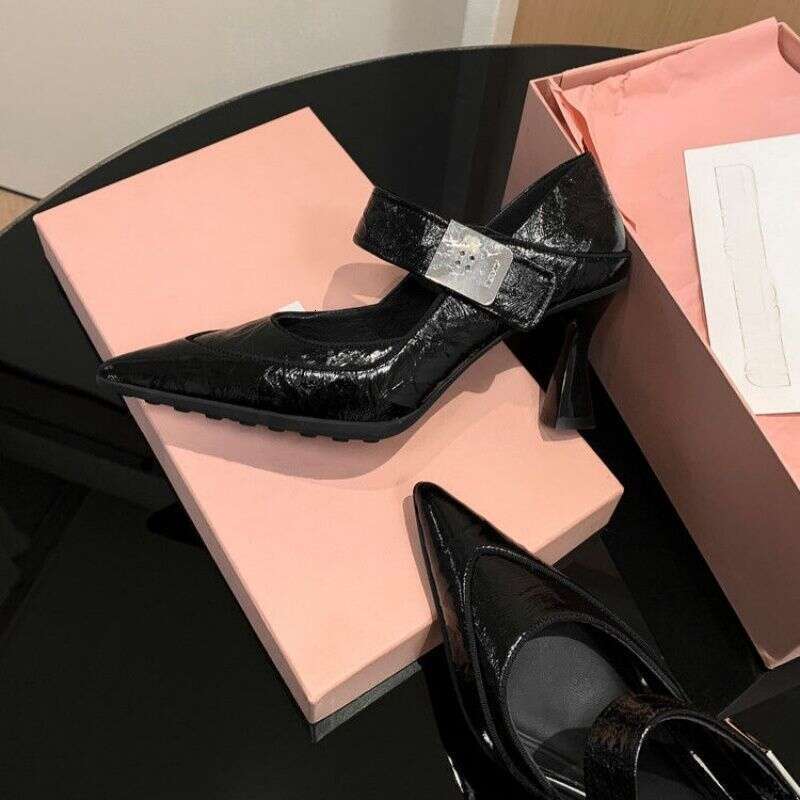 2025 Designer Shoe Autumn New French Style Small Square Toe Hidden Wedge heelegant Single Shallow Mouth One-Strap Mary Jane Shoes